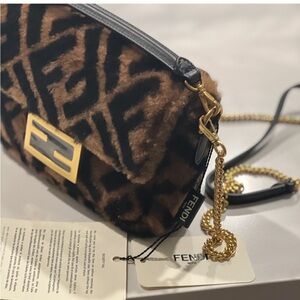 Fendi Baguette Mini.
